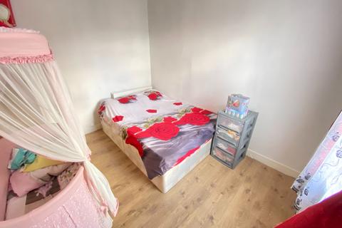 2 bedroom terraced house for sale, South Road, London
