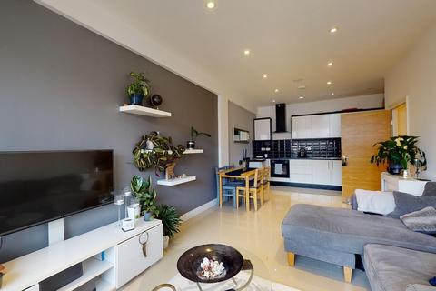 2 bedroom flat for sale - Sandgate Road, Folkestone