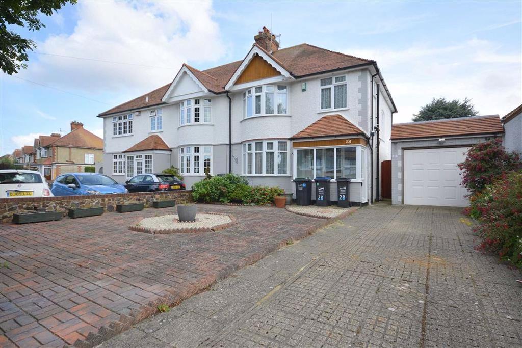V Avenue, Margate, Kent 3 bed semidetached house £400,000