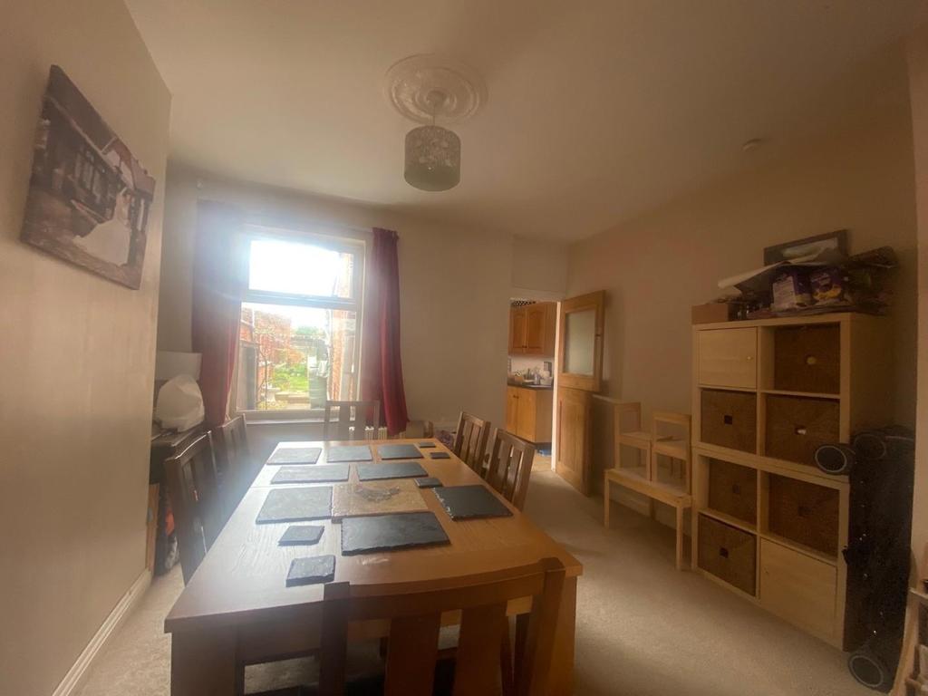 Cecil Road, Queens Park, Northampton, NN2 3 bed terraced house £220,000