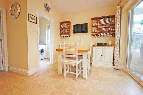 7 Harnham Drive, Great Notley, Braintree, CM77 7YX