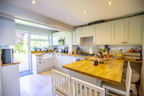 54 Folly Fields, Wheathampstead, St Albans, AL4 8HL