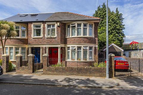 14 Waungron Road, Cardiff, CF5 2JJ