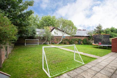 37 Crown Gardens, Canterbury, CT2 8LQ