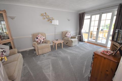 2 Eaton Way, Great Totham, Maldon, CM9 8EE