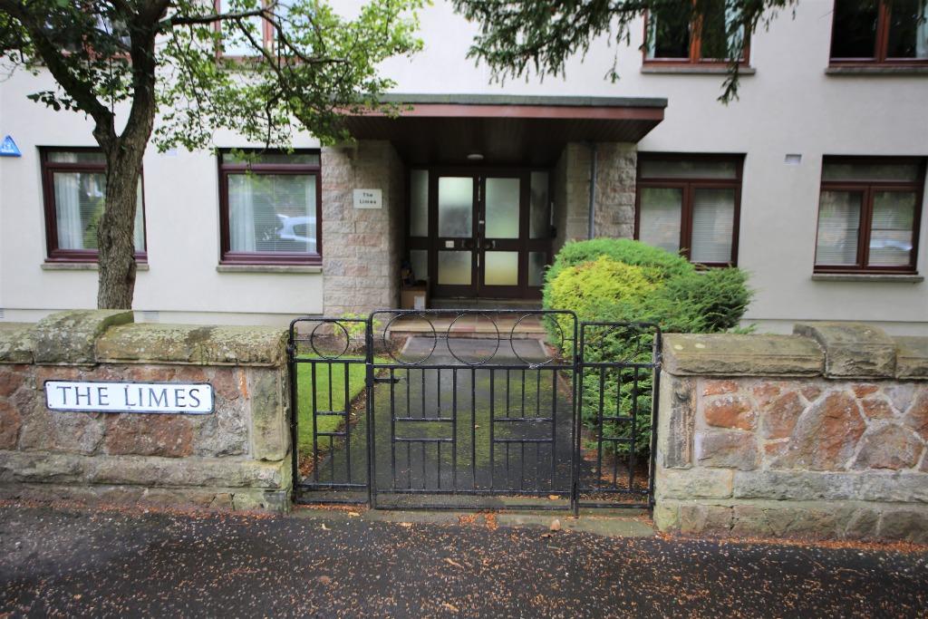 The Limes, Merchiston, Edinburgh, EH10 2 bed flat £1,400 pcm (£323 pw)