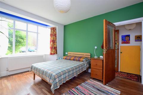 1 bedroom ground floor flat for sale - Connaught Avenue, Shoreham-By-Sea, West Sussex