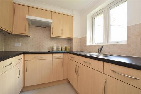 1 bedroom flat for sale - Stafford Road, Caterham, Surrey