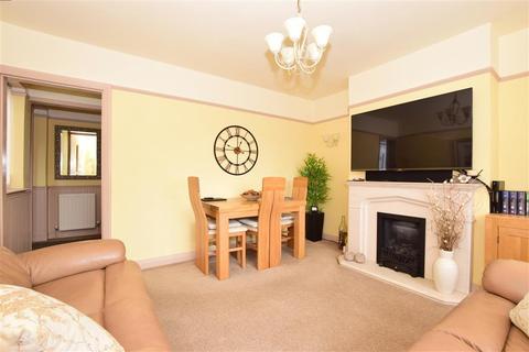 16 Bush Avenue, Newington, Ramsgate, CT12 6EY