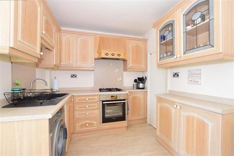 16 Bush Avenue, Newington, Ramsgate, CT12 6EY