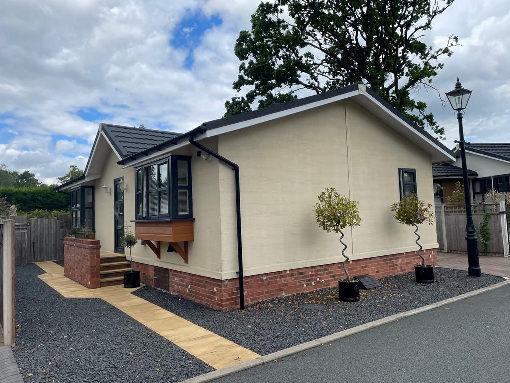 High Croft Park, Newton Hall Lane, Mobberley 2 bed park home for sale