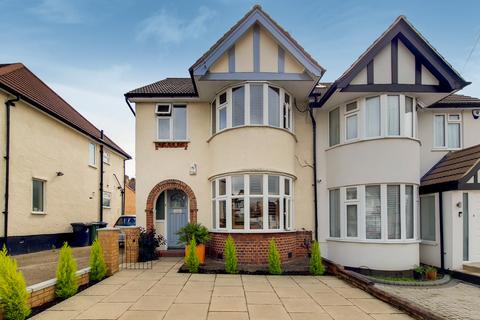 20 Ridding Lane, Greenford, UB6 0JY
