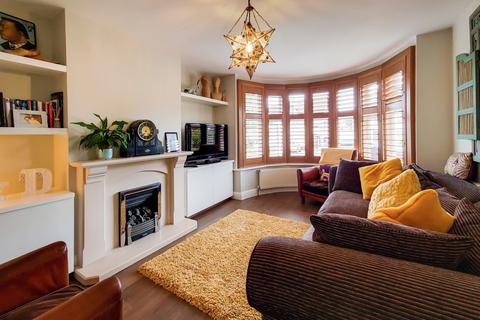 20 Ridding Lane, Greenford, UB6 0JY