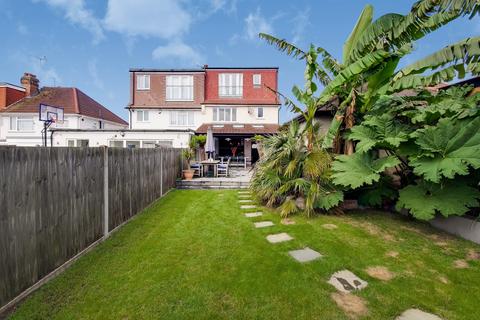 20 Ridding Lane, Greenford, UB6 0JY