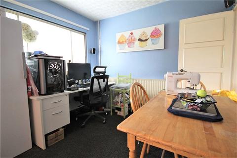 21 Almond Close, Guildford, GU1 1NN