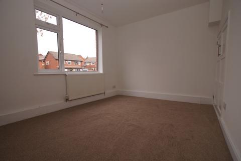 undefined, Derwent Drive, Shaw, OL2