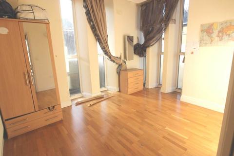 1 bedroom apartment to rent, St James Heights, London, SE18 7HH