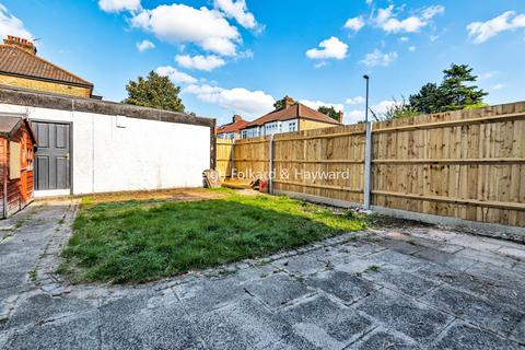 215 Manor Lane, London, SE12 0TZ