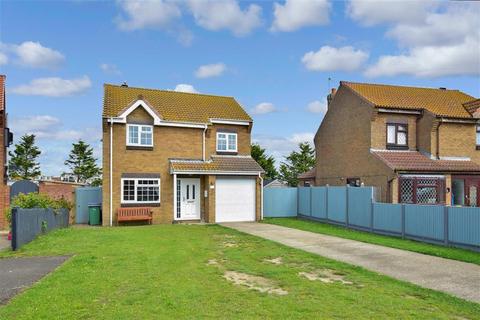 12 Beachmont Close, Greatstone, New Romney, TN28 8UG