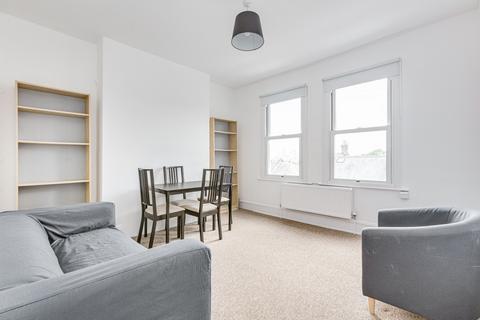 2 bedroom flat to rent, Theatre Street, London