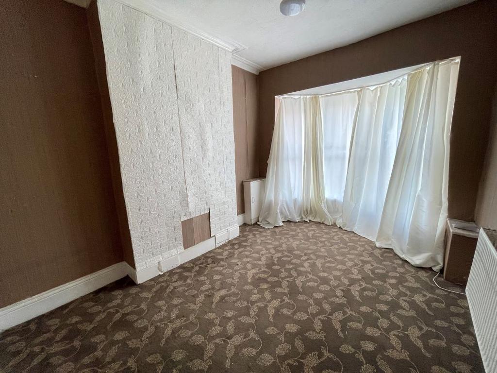 705 Coventry Road, Small Heath, Birmingham, B10 0JL 4 bed terraced