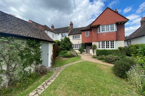 4 bedroom semi-detached house to rent, Christchurch Crescent, Radlett