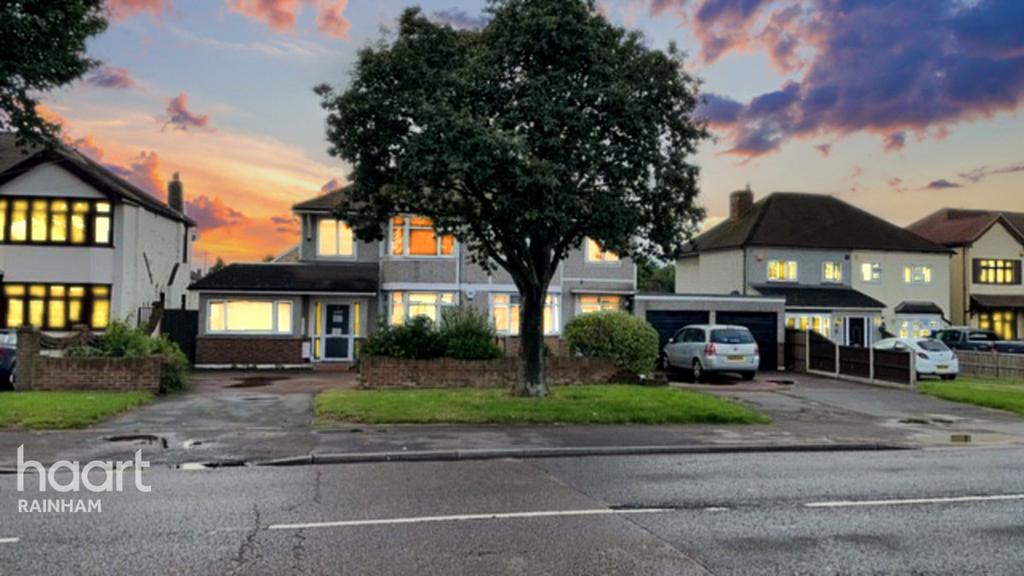 Upminster Road North, Essex 6 bed detached house