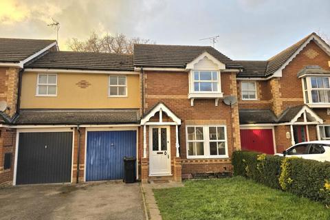 3 bedroom terraced house to rent, Verbena Close,  Winnersh,  RG41