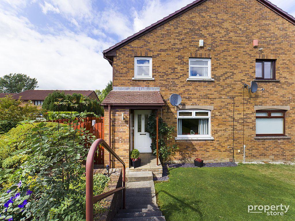 Caithness Road, East Kilbride, South Lanarkshire, G74 2 bed terraced house £114,000