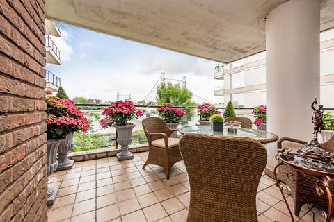 4 bedroom flat to rent, Waterside Point, Anhalt Street, Battersea, London, SW11