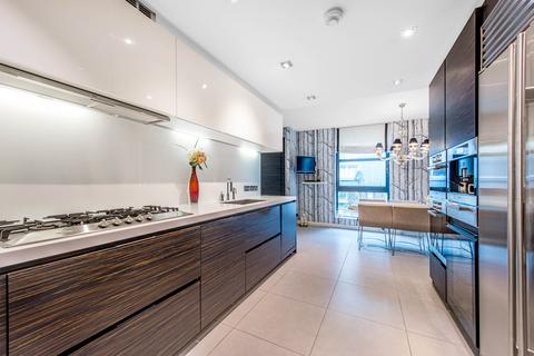 4 bedroom flat to rent, Waterside Point, Anhalt Street, Battersea, London, SW11