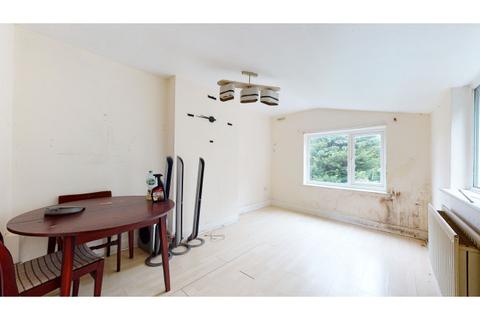 177 Winterbourne Road, Thornton Heath, CR7 7QZ