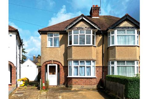 7 Cotswold Close, Uxbridge, UB8 2NA