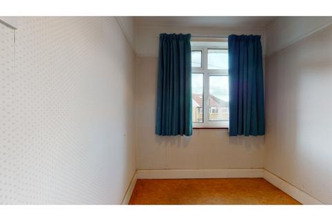 7 Cotswold Close, Uxbridge, UB8 2NA