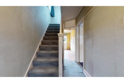 7 Cotswold Close, Uxbridge, UB8 2NA