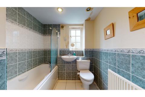 56 Gilbert Close, London, SE18 4PT