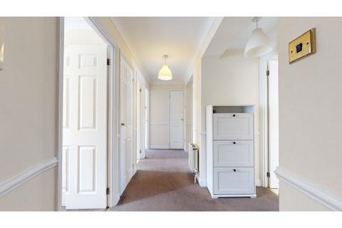 56 Gilbert Close, London, SE18 4PT