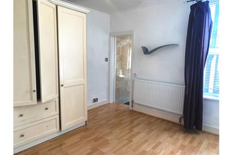 49 Wykeham Street, Rochester, ME2 3AD