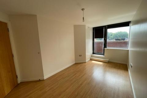 2 bedroom flat to rent - Avoca Court, Cheapside
