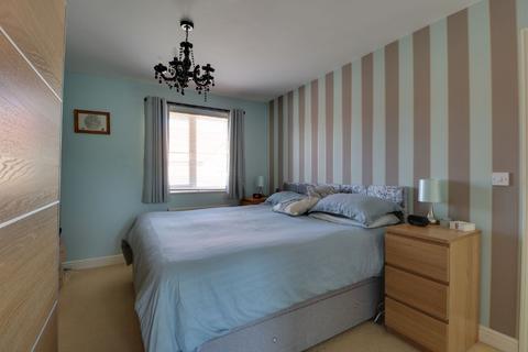 7 Adcock Close, Corby Glen, Grantham, NG33 4HT