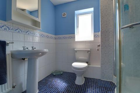 7 Adcock Close, Corby Glen, Grantham, NG33 4HT