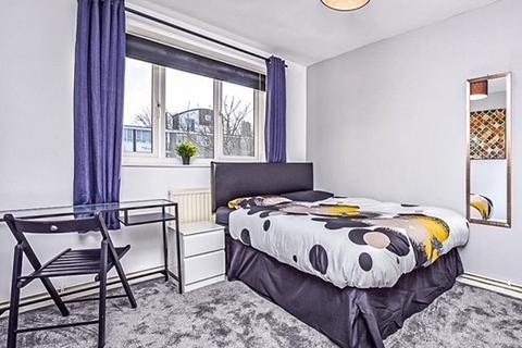 4 bedroom apartment for sale, Innes Gardens, London, SW15
