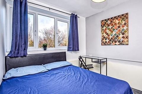 4 bedroom apartment for sale, Innes Gardens, London, SW15