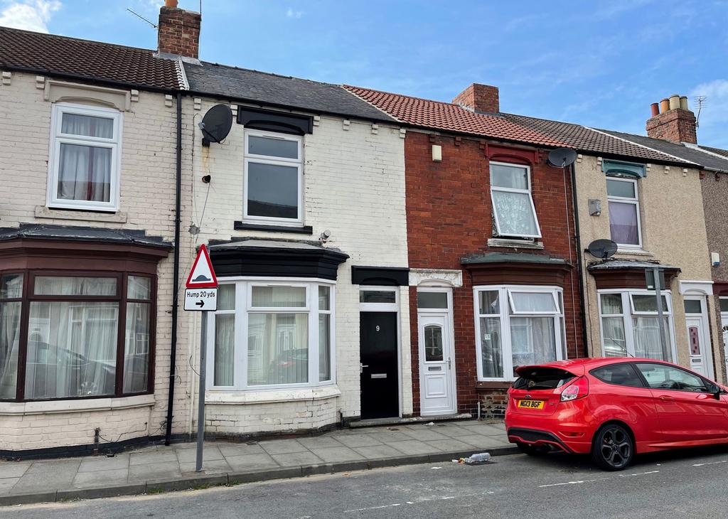 Middlesbrough TS1 2 bed terraced house to rent £600 pcm (£138 pw)