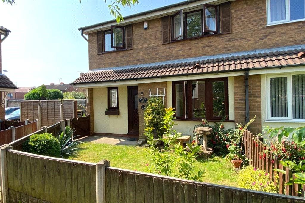 Durham Road, Rowley Regis, B65 2 bed terraced house £120,000