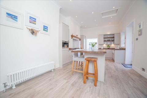 32 Auchingramont Road, Hamilton, ML3 6JT