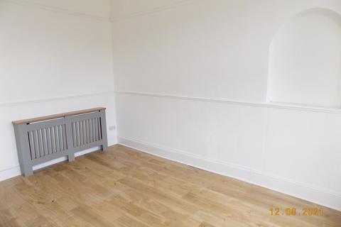 2 bedroom flat to rent, 5 Main Road Flat 0/2, Paisley PA1 2TG