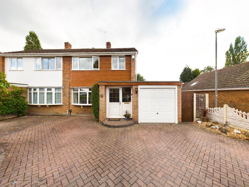 Argyle Road,Walsall,WS4 2EX 3 bed semidetached house £275,000