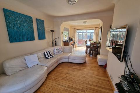 1 Abercorn Close, London, NW7 1JG