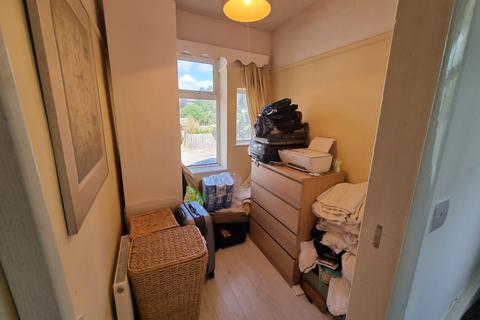 1 Abercorn Close, London, NW7 1JG